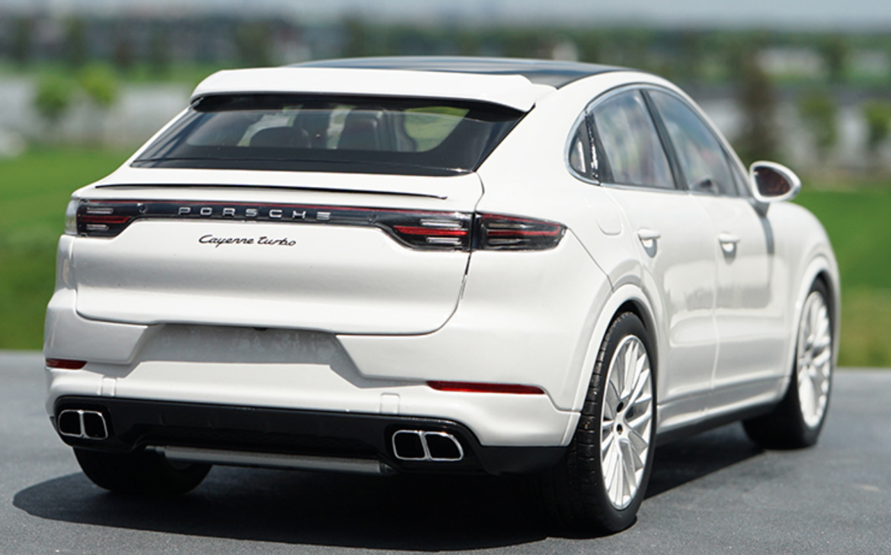 PORSCHE CAYENNE S COUPE - 2019 - LITTLE BOLIDE