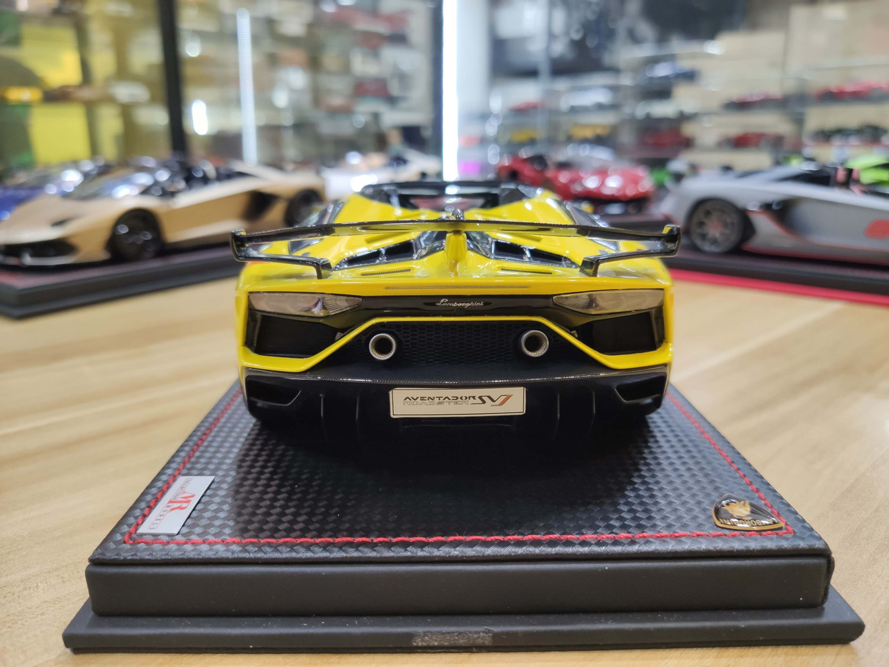 1/18 MR Lamborghini Aventador SVJ Roadster (Yellow) Resin Car