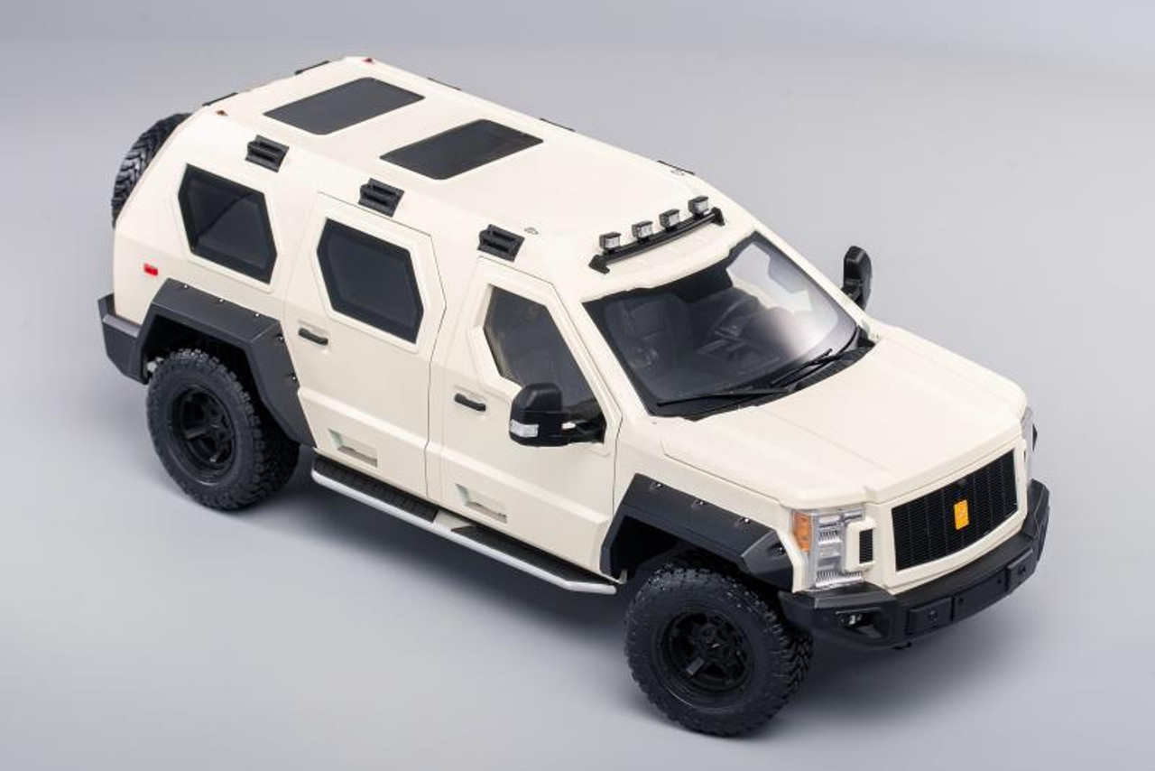 1/18 G-Patton George S. Patton SUV (White) Diecast Car Model