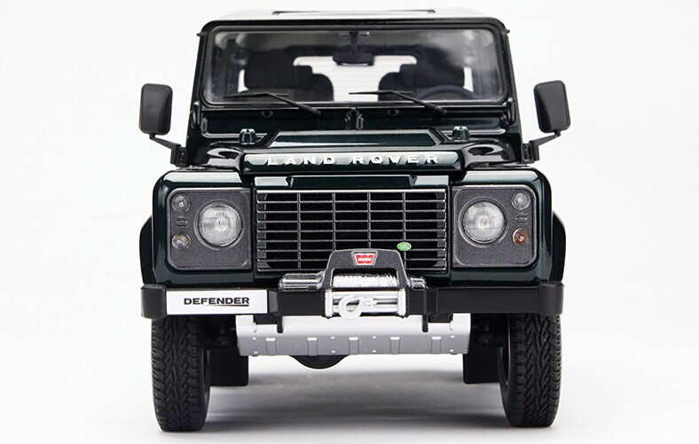 1/18 Kyosho Land Rover Defender 90 (Dark Green) Diecast Car Model