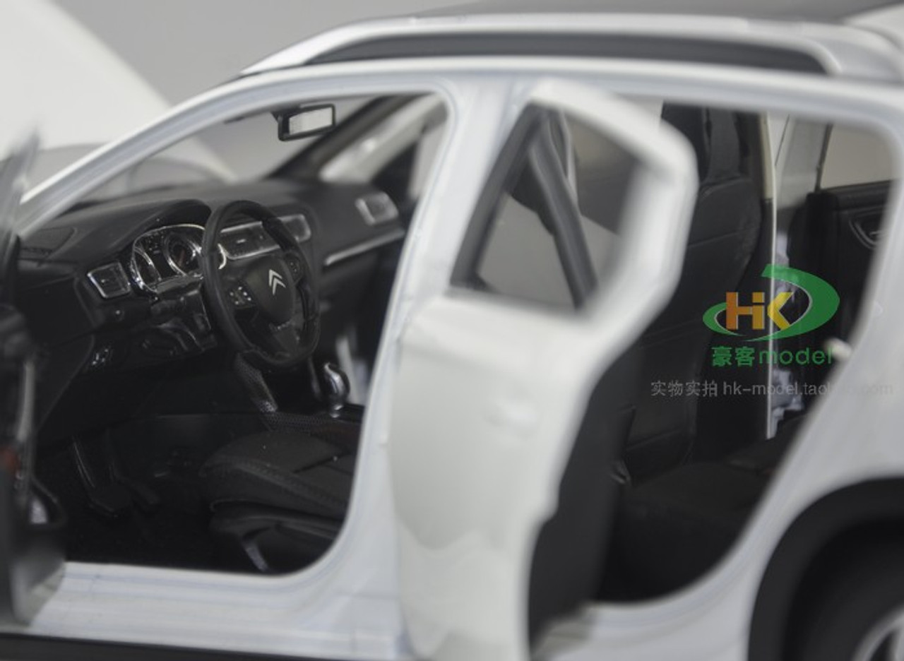 1/18 Dealer Edition Citroen C3-XR (White) Diecast Car Model 1/18 Dealer Edition Citroen C3-XR (White) Diecast Car Model