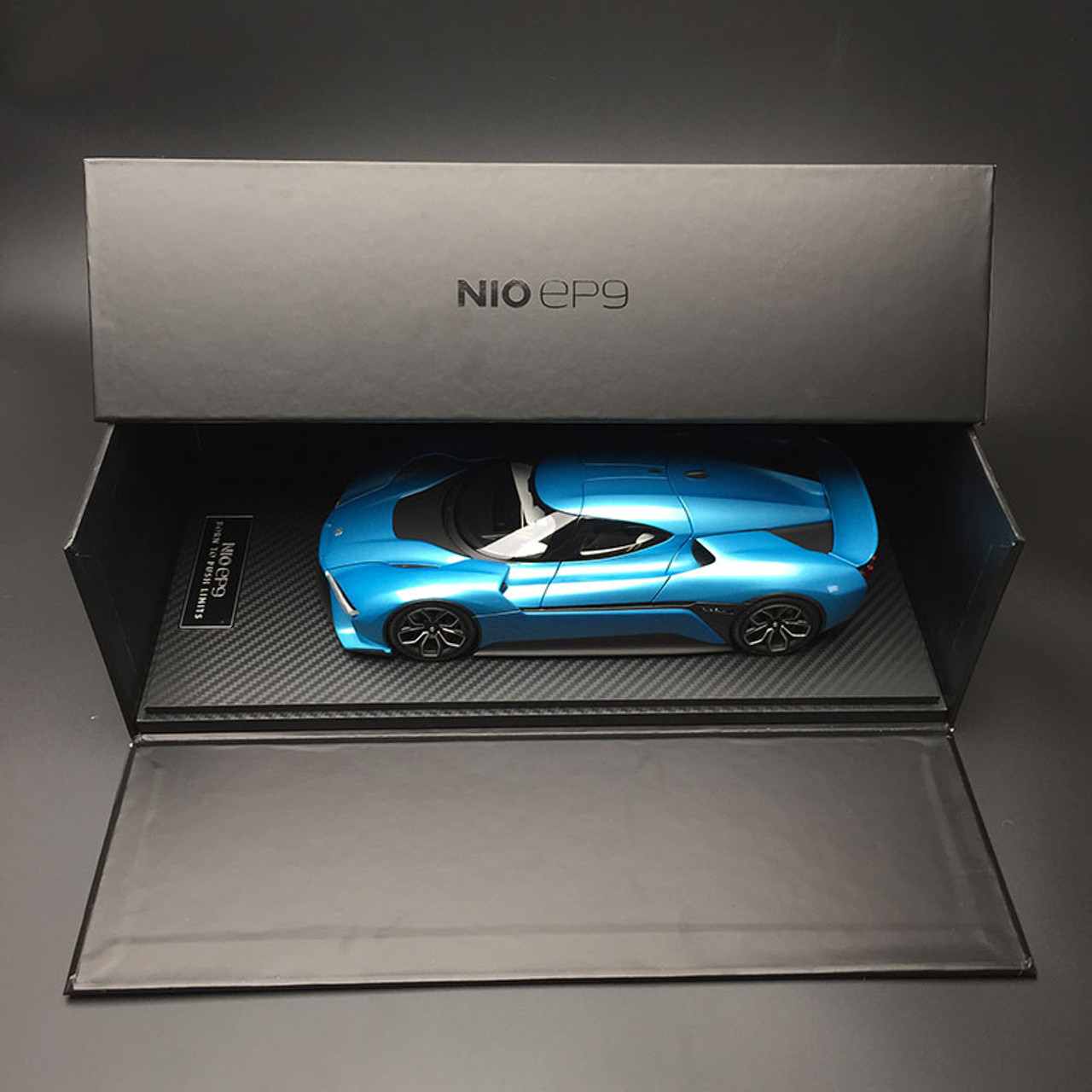 1/18 Dealer Edition NIO EP9 NextEV EP9 (Blue) w/ Opening Doors & Rear Wing Diecast Car Model