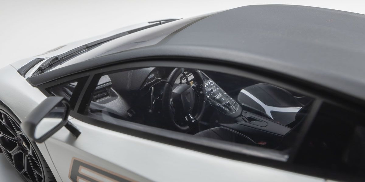 1/18 Kyosho Lamborghini Aventador SVJ (White) Car Model