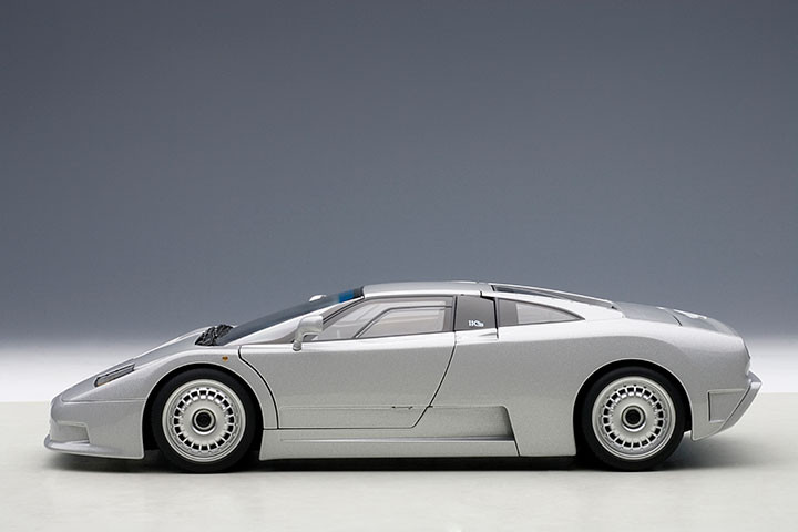 1/18 AUTOart Signature Bugatti EB110 GT (Silver) Car Model