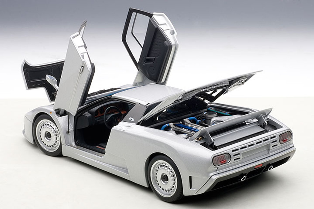 70979 オートアート 1/18 ブガッティ EB110 GT （シルバー） 1/18 AUTOart Signature Bugatti EB110 GT (Silver) Car Model