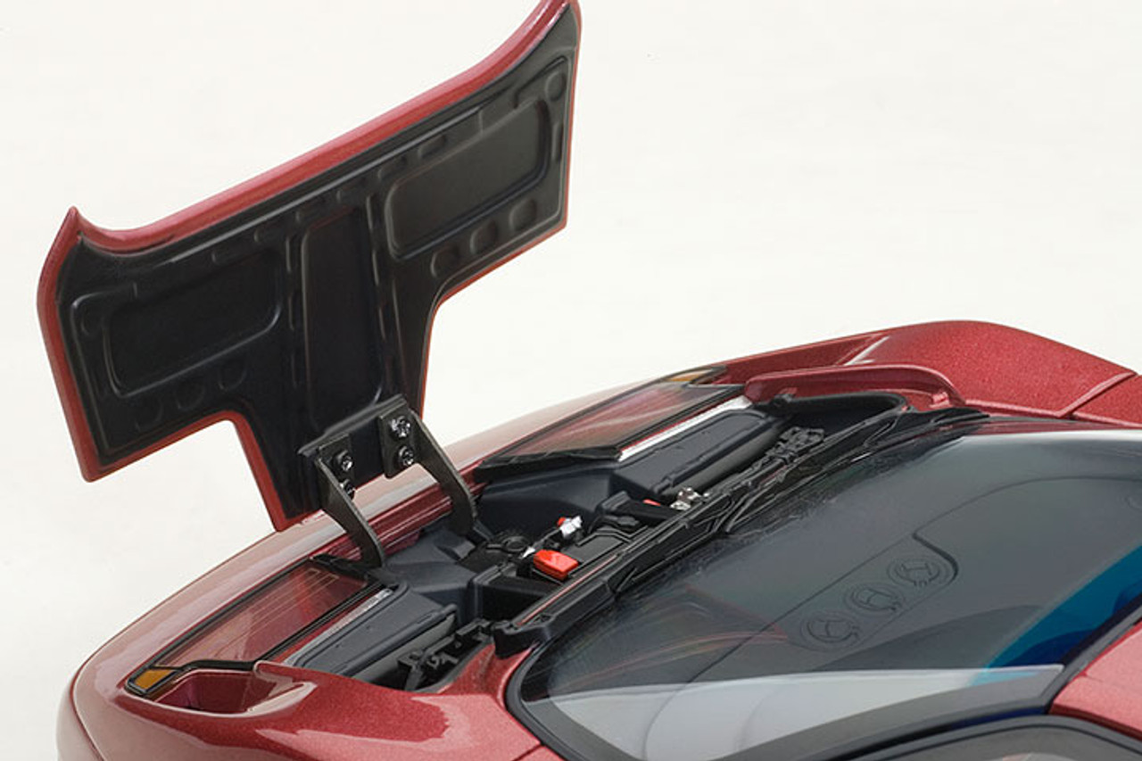 オートアート 1/18 ブガッティ EB110 GT ダークレッド 1/18 AUTOart Signature Bugatti EB110 GT (Dark Red) Car Model