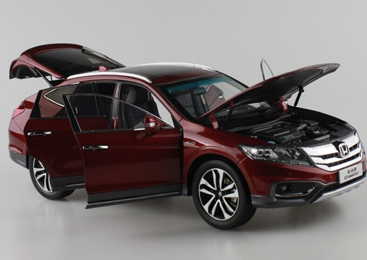 1/18 Dealer Edition Honda Crosstour (Red) w/ Wooden Display Base