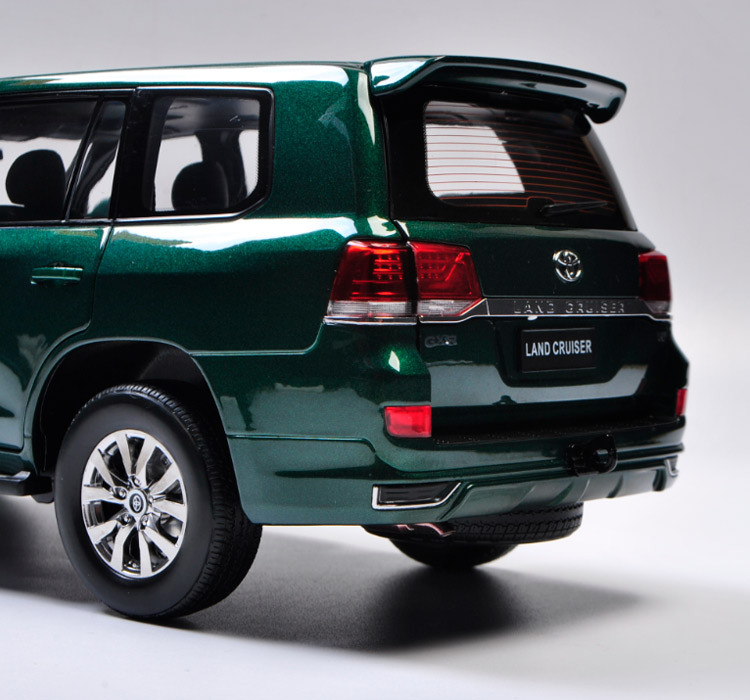 203-009 1/18 トヨタ ランドクルーザー LC100 ダークグリーン 1/18