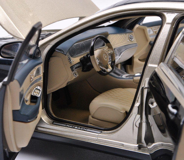 1/18 Norev Mercedes-Benz Mercedes Maybach S650 (Black & Gold) Flat