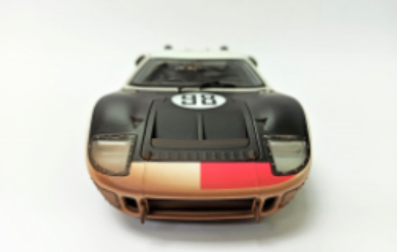 1/18 Shelby Collectible 1966 Ford GT-40 MK 2 #98 White After Race Dirty Edition Diecast Car Model