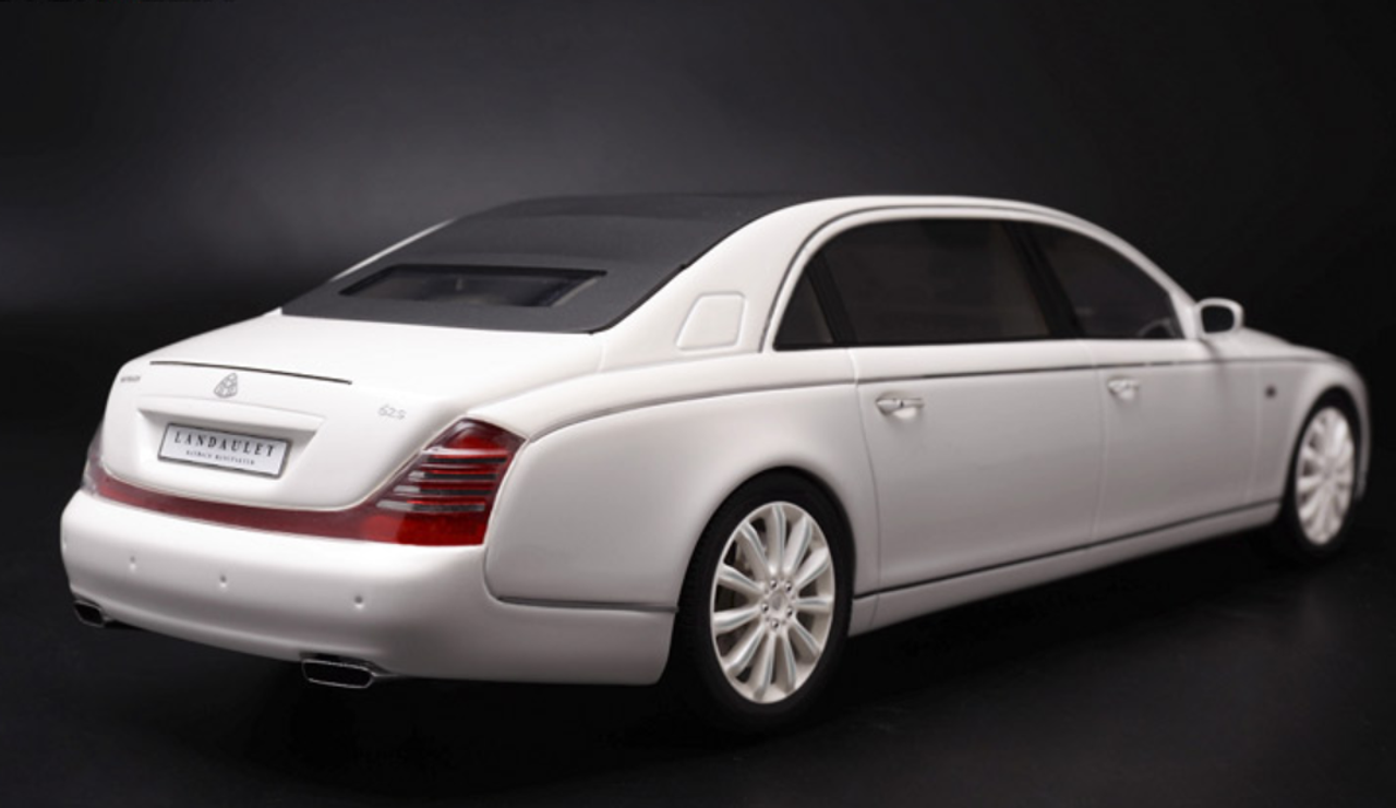 1/18 Motorhelix Mercedes Maybach 62S Landaulet (White) Resin Car Model Limited 299 Pieces