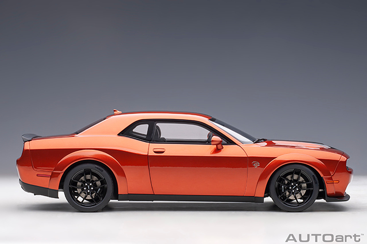 1/18 AUTOart 2018 Dodge Challenger SRT Hellcat Widebody (Orange