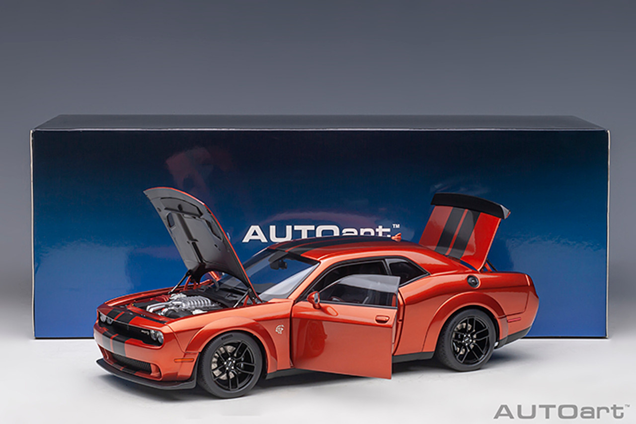 1/18 AUTOart 2018 Dodge Challenger SRT Hellcat Widebody (Orange