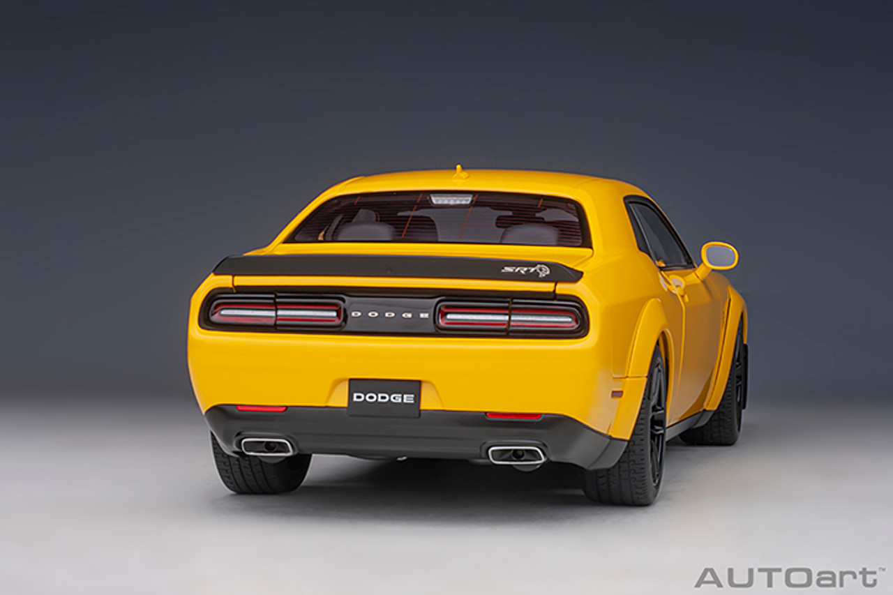 1/18 AUTOart 2018 Dodge Challenger SRT Hellcat Widebody (Yellow) Car Model