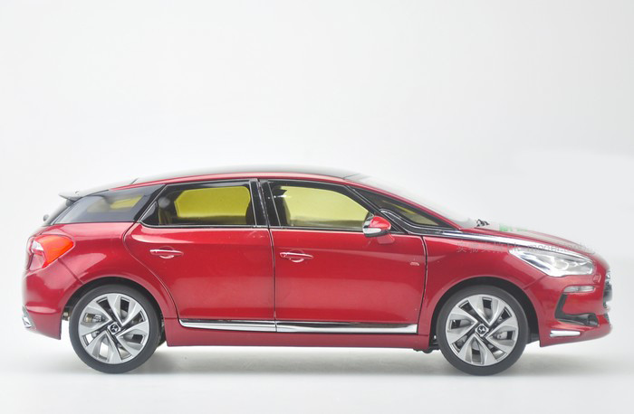 RARE 1/18 Dealer Edition Citroen DS5 (Red) - LIVECARMODEL.com