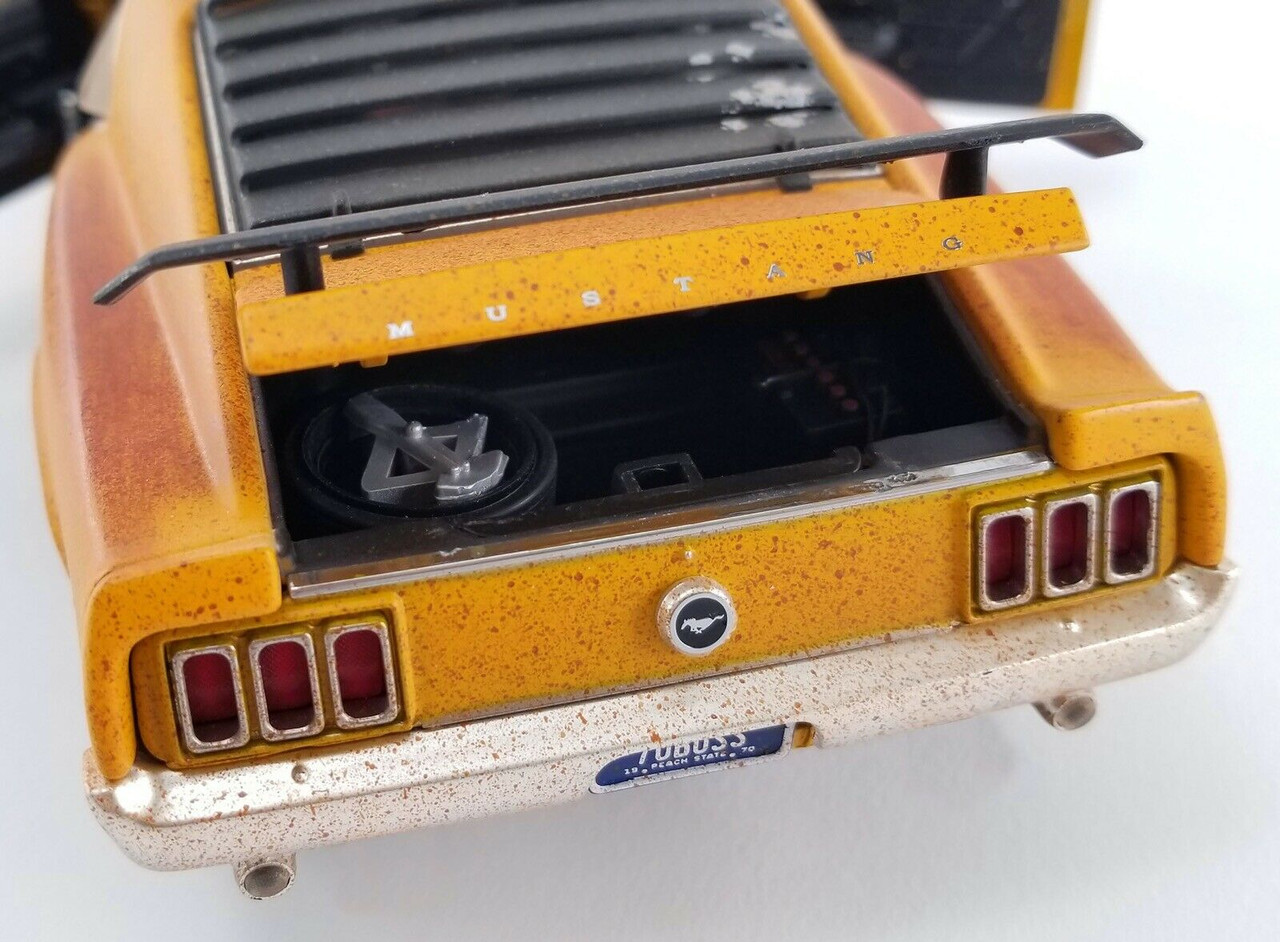 1/18 ACME Porkchops Barn Find Boss 1970 Ford Mustang Boss 429