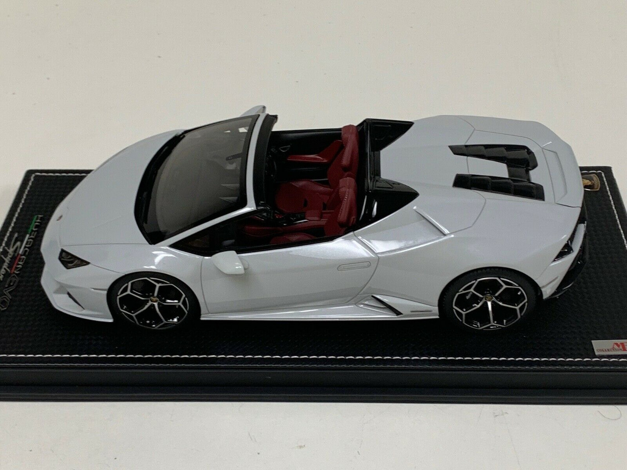 1/18 MR Collection Lamborghini Huracan Evo Spyder (Bianco White w/ Red Interior) Resin Car Model Limited