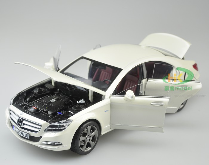 RARE 1/18 Norev Mercedes-Benz CLS 350 CGi (White) - LIVECARMODEL.com