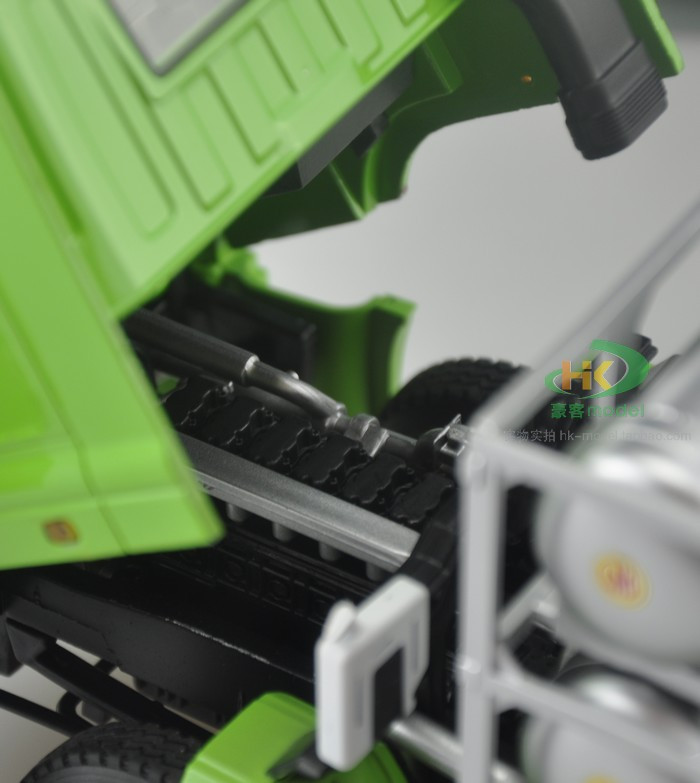 1/24 Foton Daimler ETX LNG Heavy Duty Truck Head - LIVECARMODEL.com