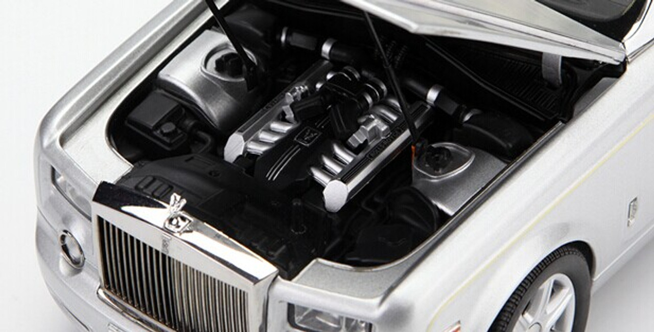 1/18 Kyosho Rolls-Royce Phantom Extended Wheelbase (EWB) (Silver) Diecast Car Model