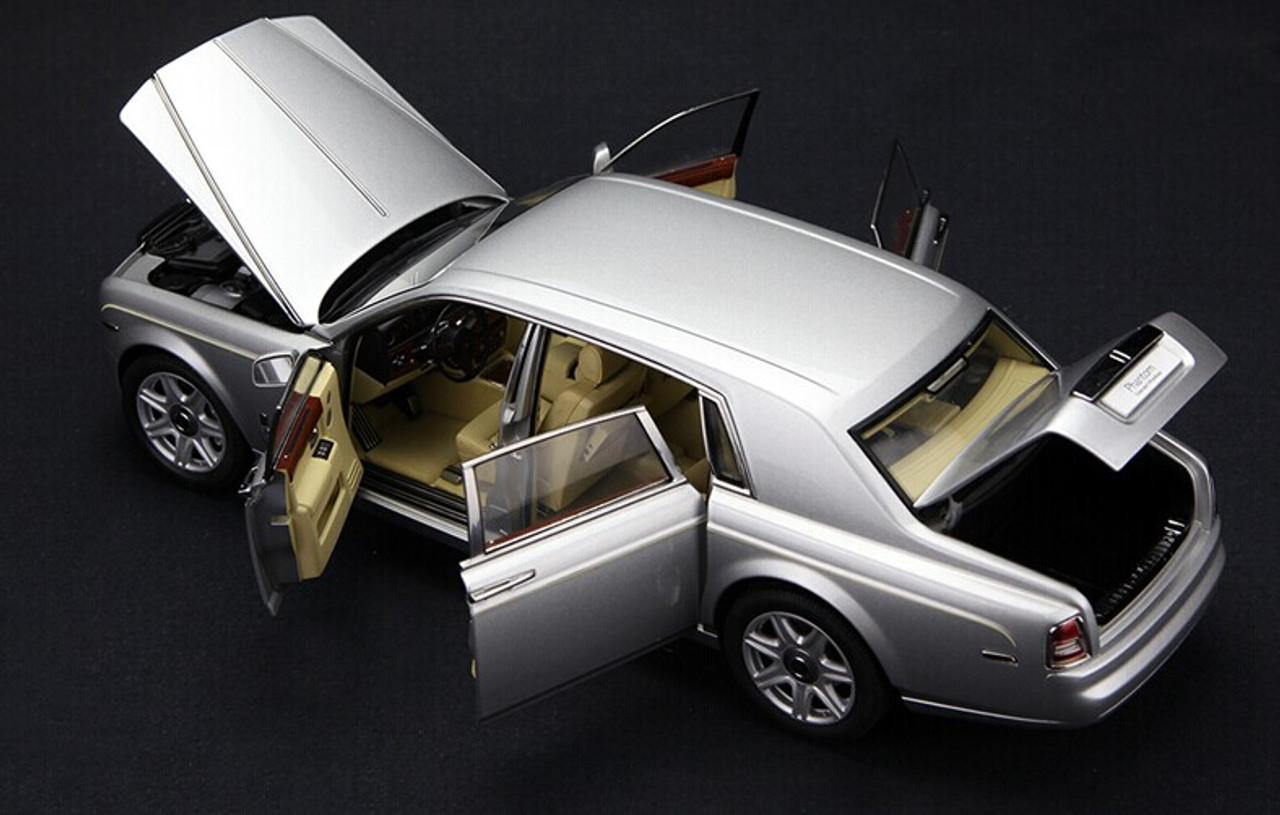 1/18 Kyosho Rolls-Royce Phantom Extended Wheelbase (EWB) (Silver) Diecast Car Model