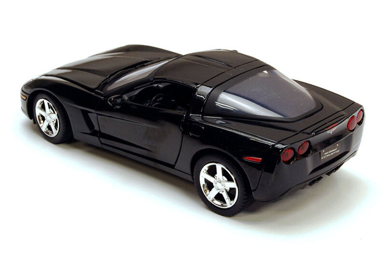 1/24 Motormax 2005 Chevrolet Corvette C6 (Black) Diecast Car Model