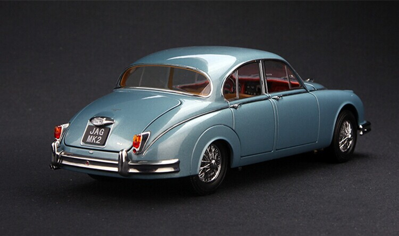 1/18 Paragon 1962 Jaguar Mark 2 MK2 3.8 (Opalescent Blue) Diecast