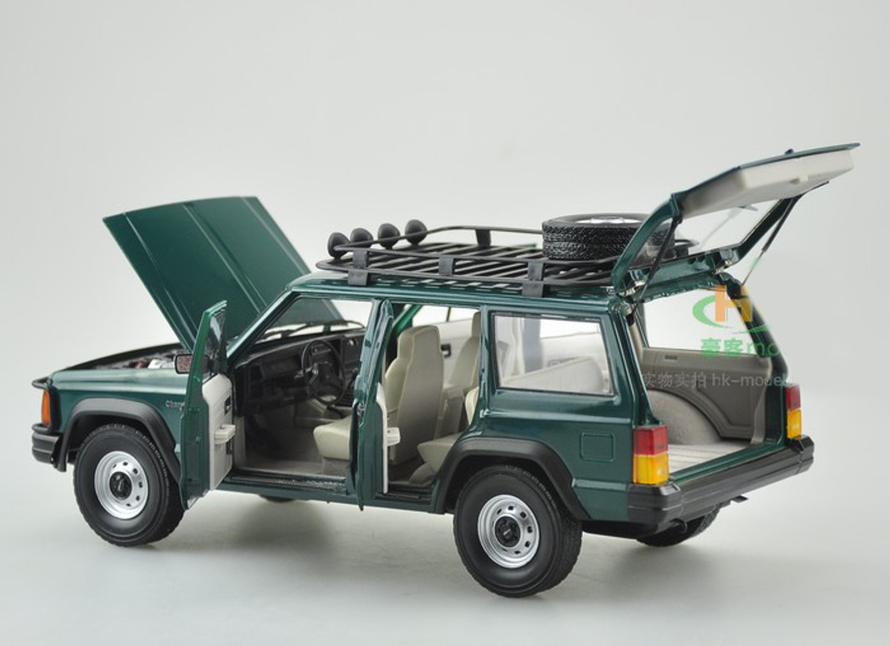XCARTOYS 1:57 Jeep Cherokee Green w//Roof-Rack Model Car