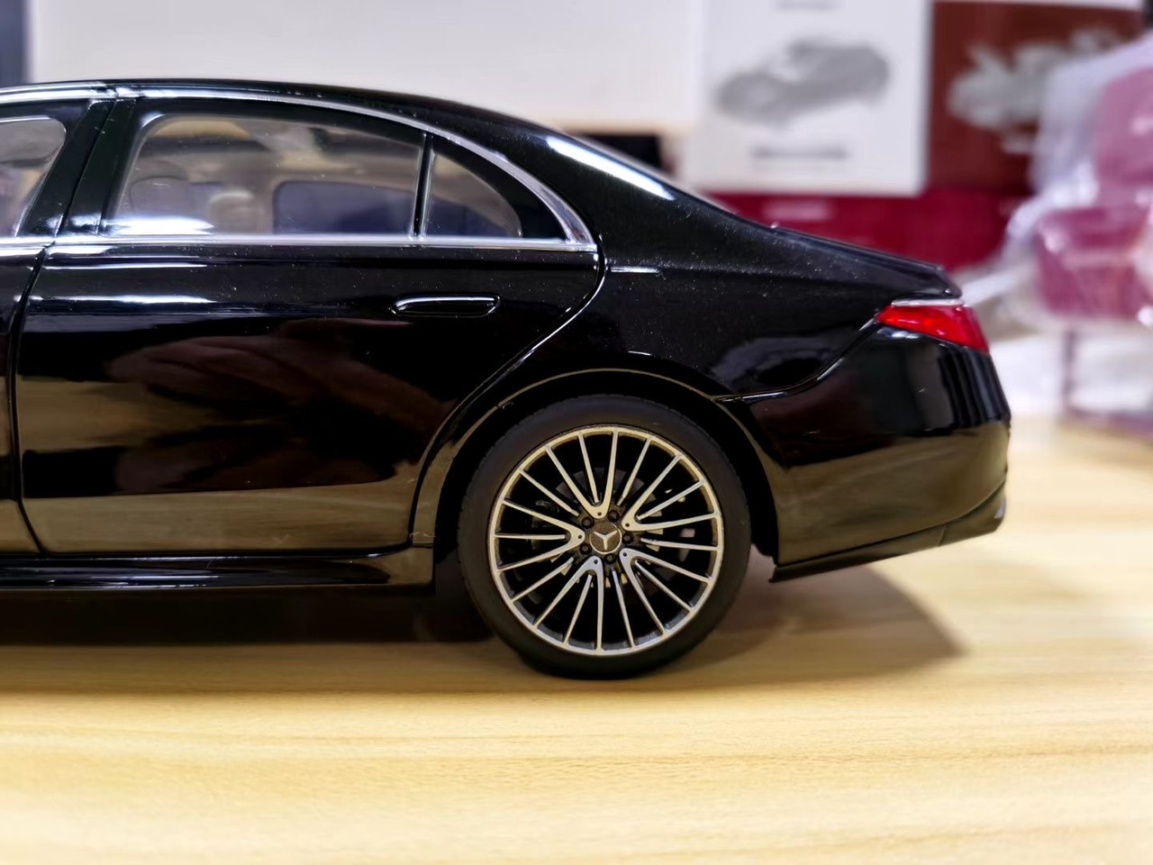 ミニカー 1/18 メルセデスベンツ Sクラス V223 ミニカー 1/18 メルセデスベンツ Sクラス V223