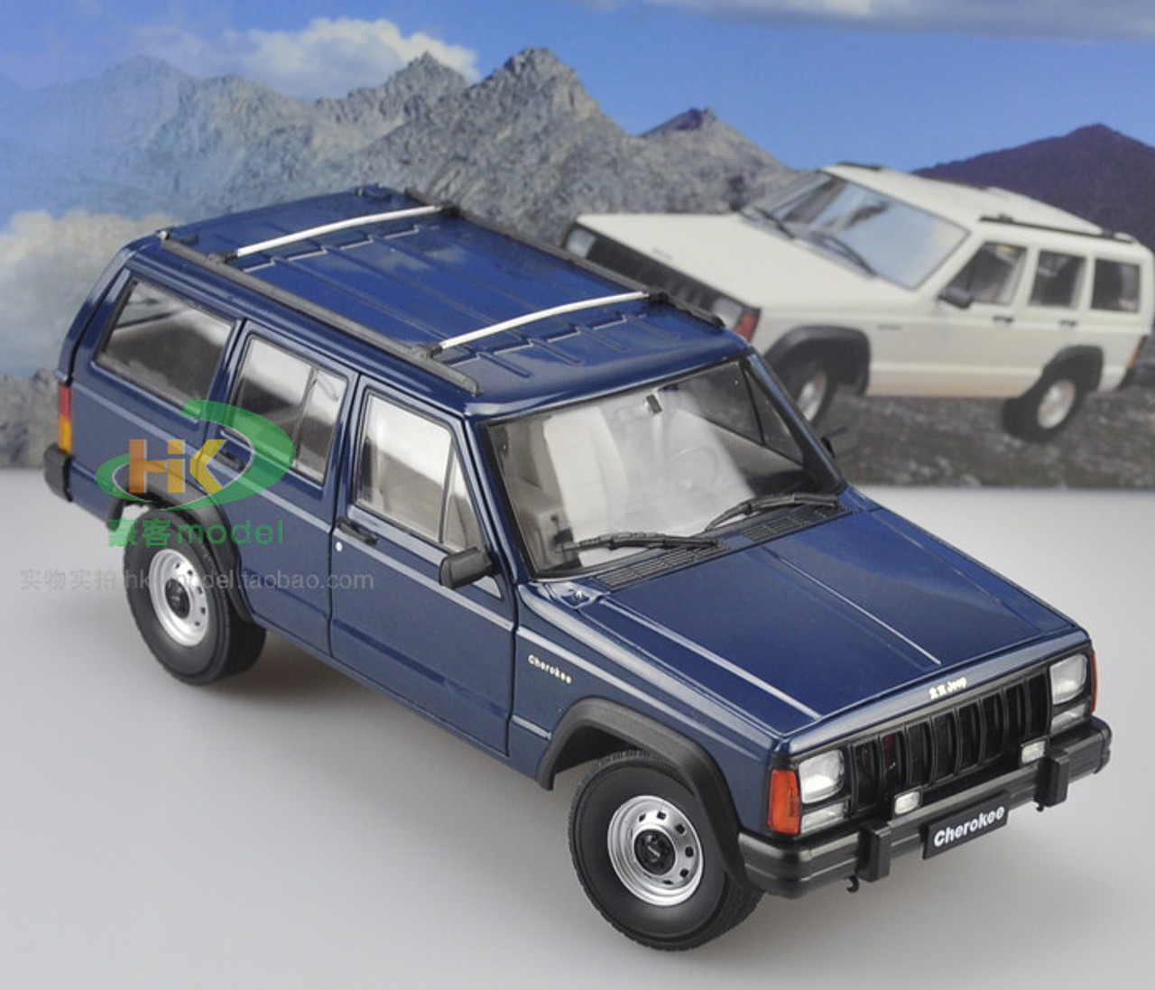 1/18 Dealer Edition Classic Jeep Cherokee (Blue) Diecast Car Model 