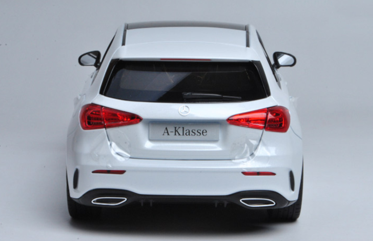 1/18 Dealer Edition Mercedes-Benz Mercedes A-Class A-Klasse Hatchback (White) 4th Generation (W177; 2018–present) Diecast Car Model