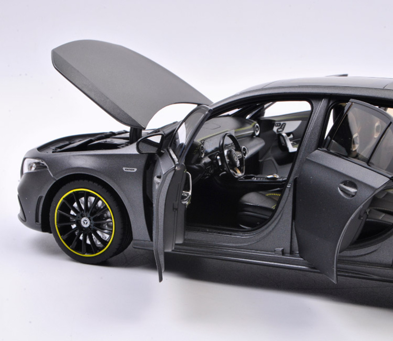 1/18 Dealer Edition Mercedes-Benz Mercedes A-Class A-Klasse