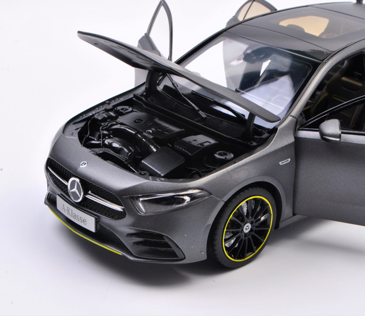 1/18 Dealer Edition Mercedes-Benz Mercedes A-Class A-Klasse