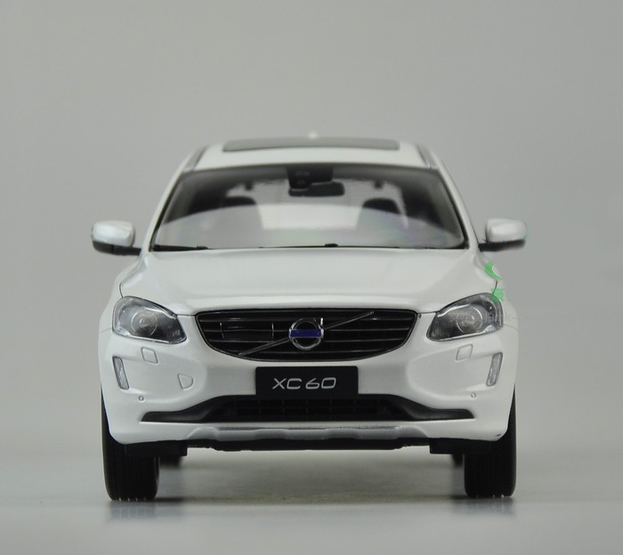 1/18 Dealer Edition Volvo XC60 (White) 1st Generation (2008–2017