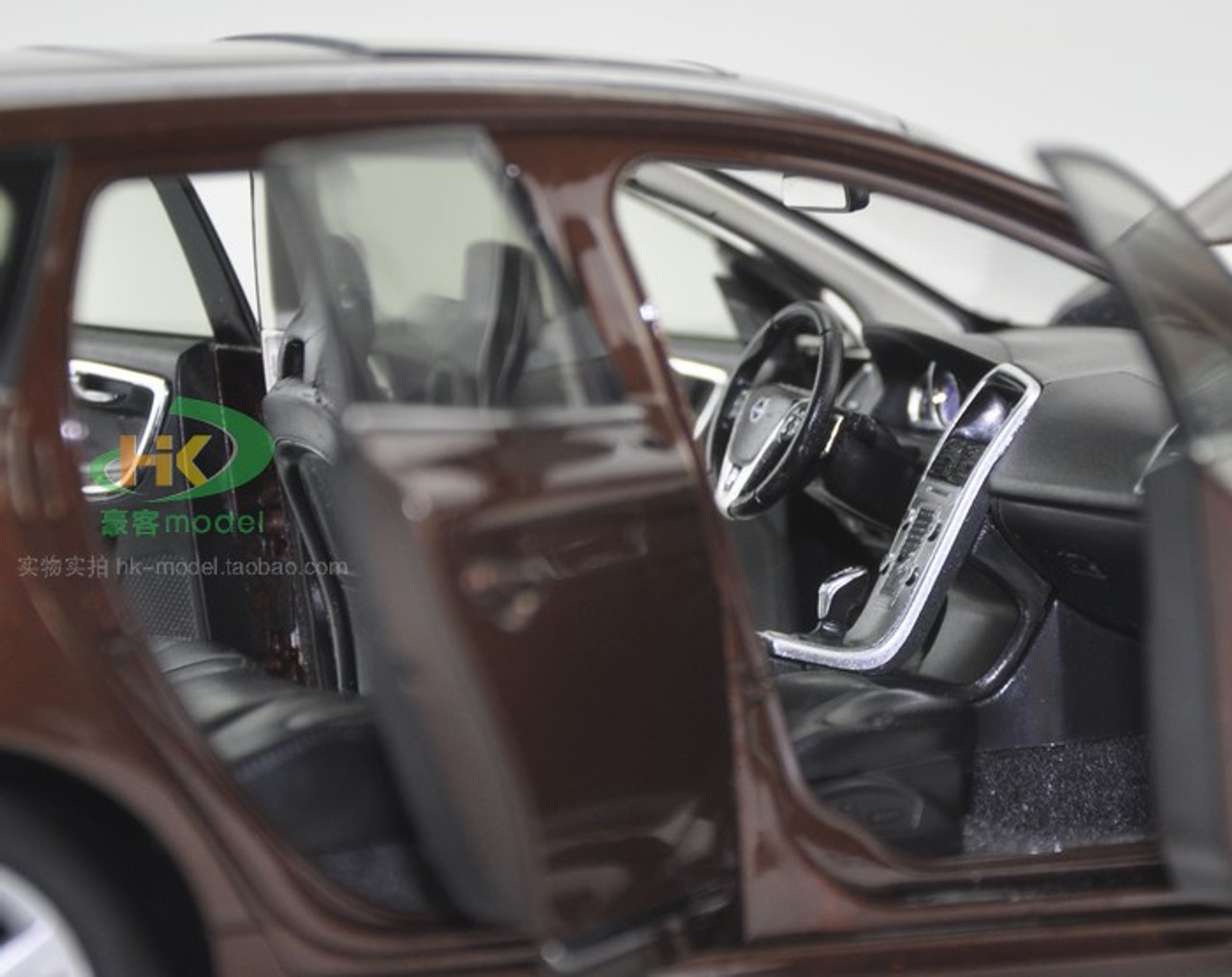 Amazon.co.jp: △入手困難！Brown！VOLVO特注 1/18 ボルボ NEW