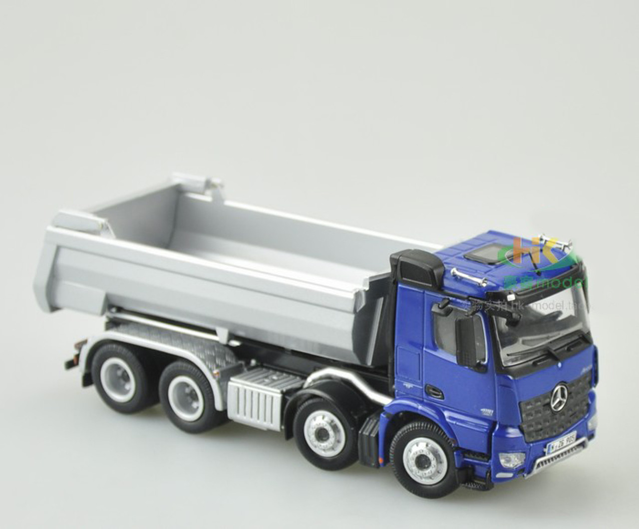 1/50 Mercedes-Benz Arocs Halfpipe Kipper / Halfpipe Tipper (Blue)