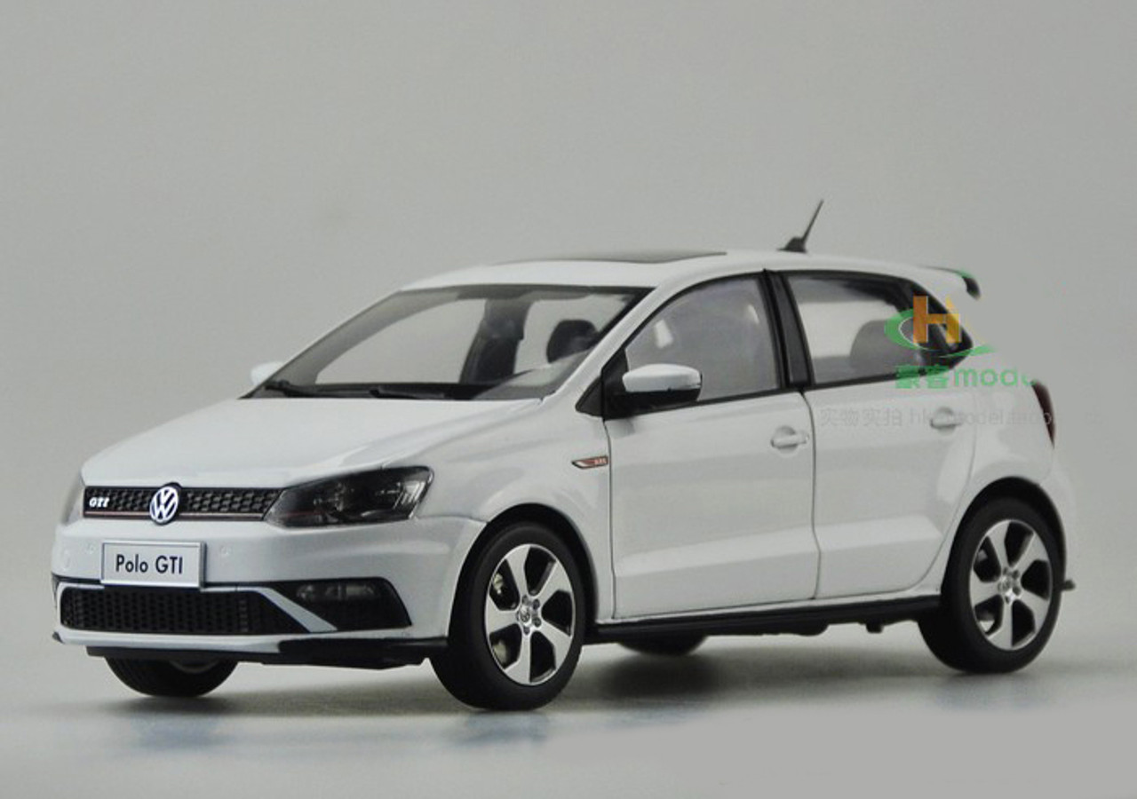 VW New POLO 1/18 ミニカー フォルクスワーゲン ポロ イエロー - ミニカー