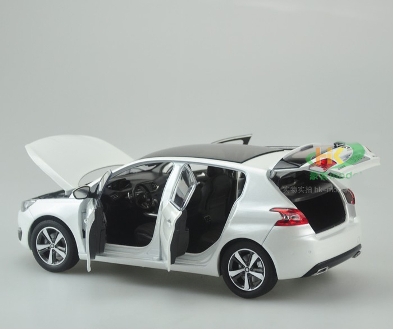 1/18 Dealer Edition Peugeot 308S 308 (White) Diecast Car Model 