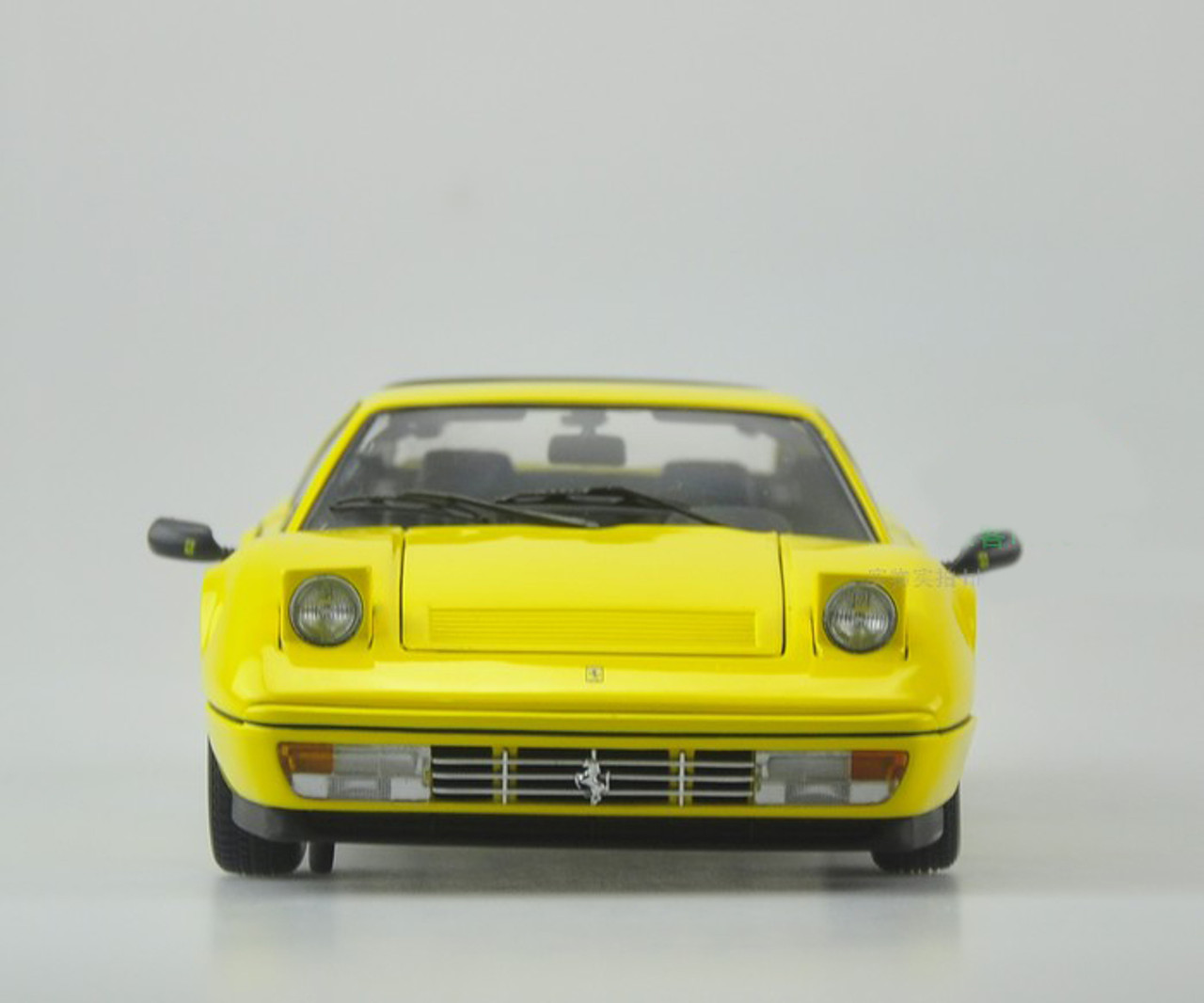 1/18 Kyosho Ferrari 328 GTB 328GTB (Yellow) Diecast Car Model 