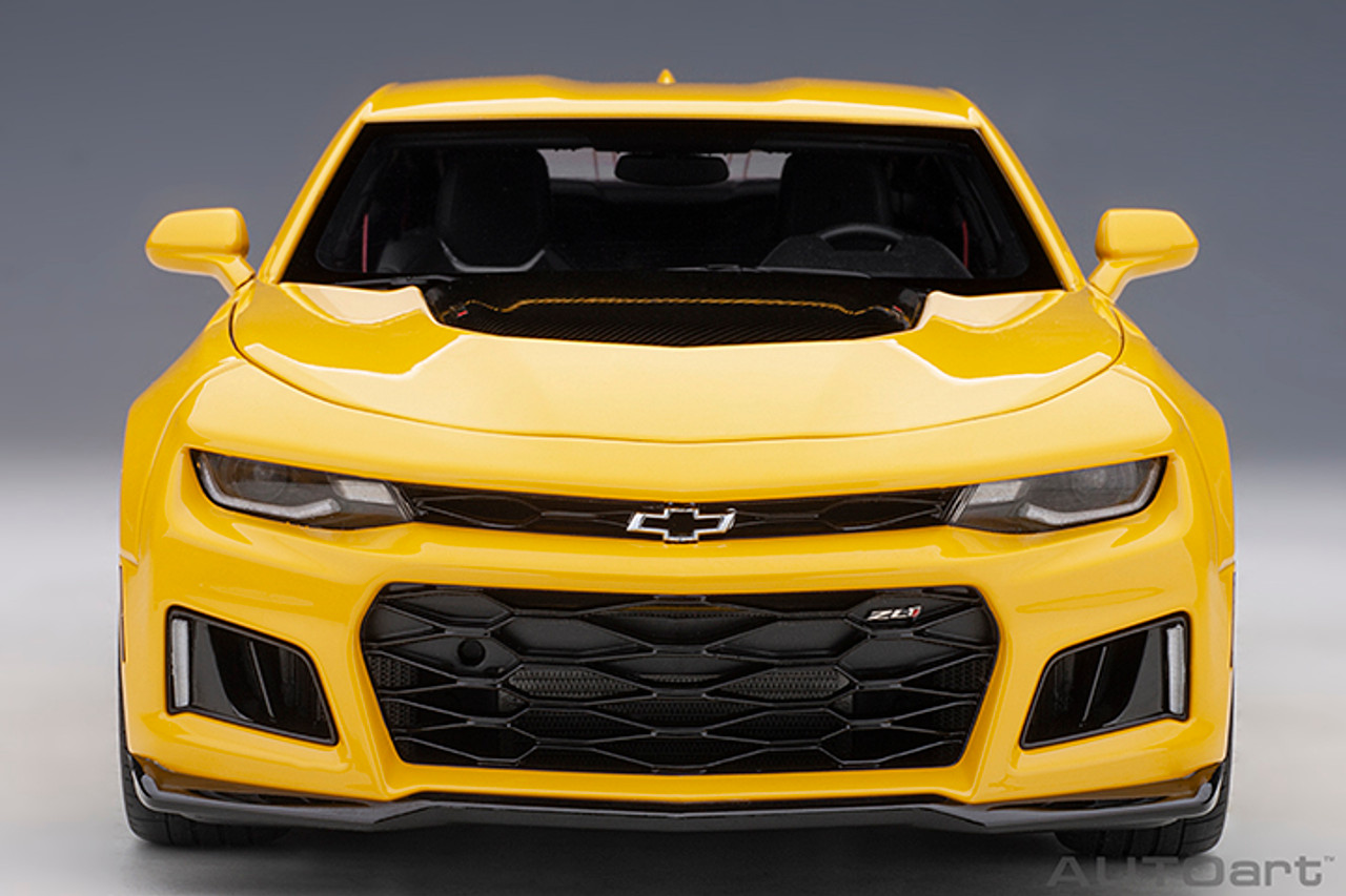 2017 Yellow Chevy Camaro 1/18 Diecast Model | LIVECARMODEL