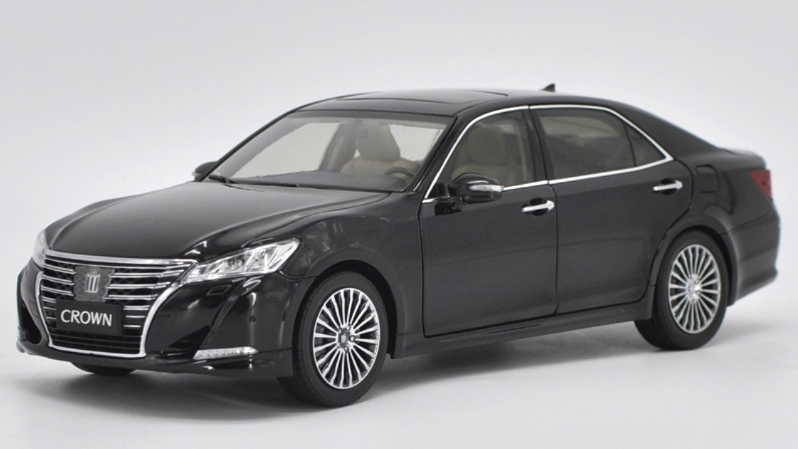 1/18 Dealer Edition Toyota Crown 14th Generation (S210 Model: 2012–2018 ...