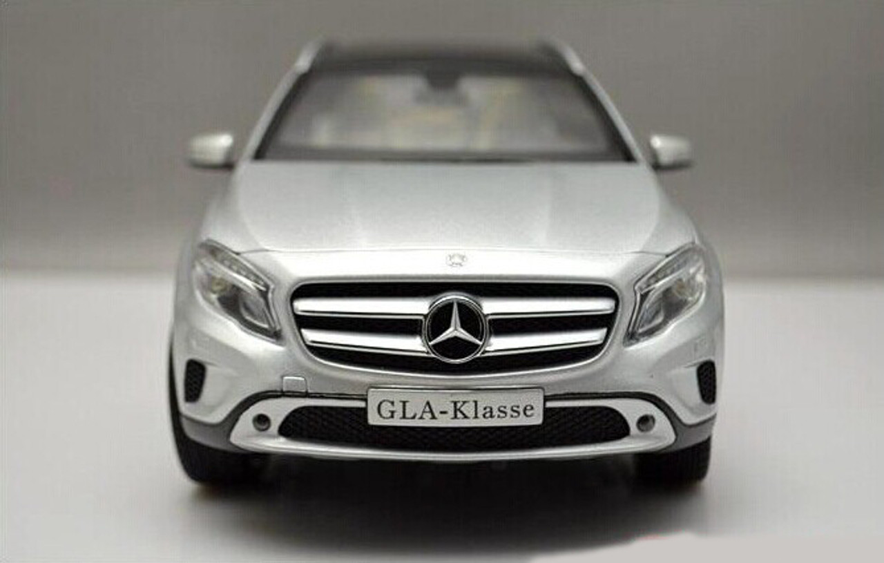 Mercedes-Benz GLA-Klasse ミニカー グレー1/18 Z-Models 1/18 メルセデス ベンツ GLA クラス H247 2020年式