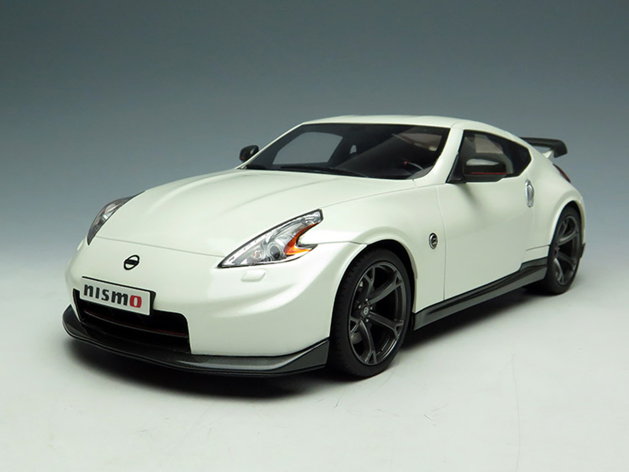 1/18 GT Spirit GTSpirit Nissan 370z Nismo Limited Edition Resin Car Model