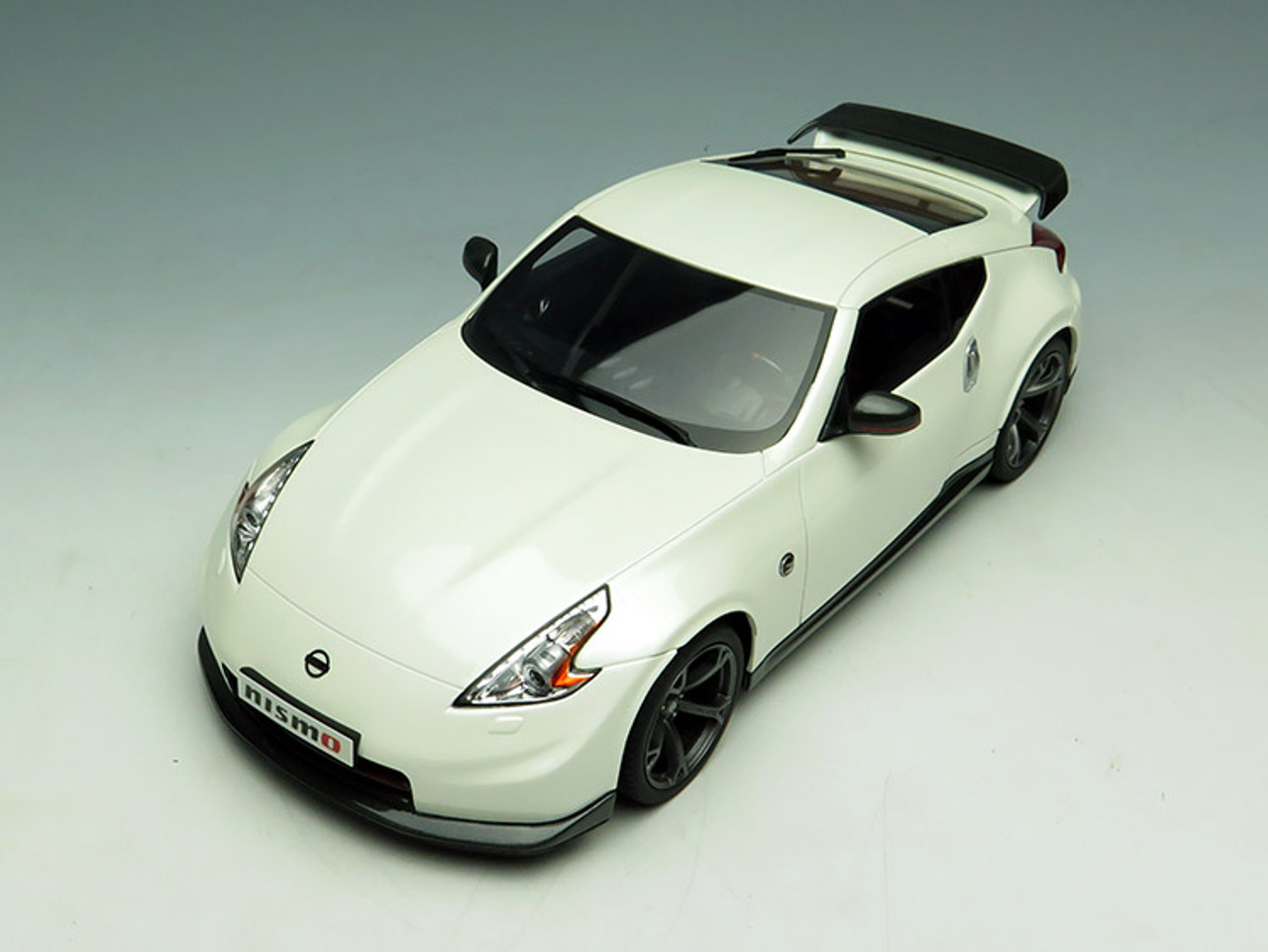 1/18 GT Spirit GTSpirit Nissan 370z Nismo Limited Edition Resin Car Model