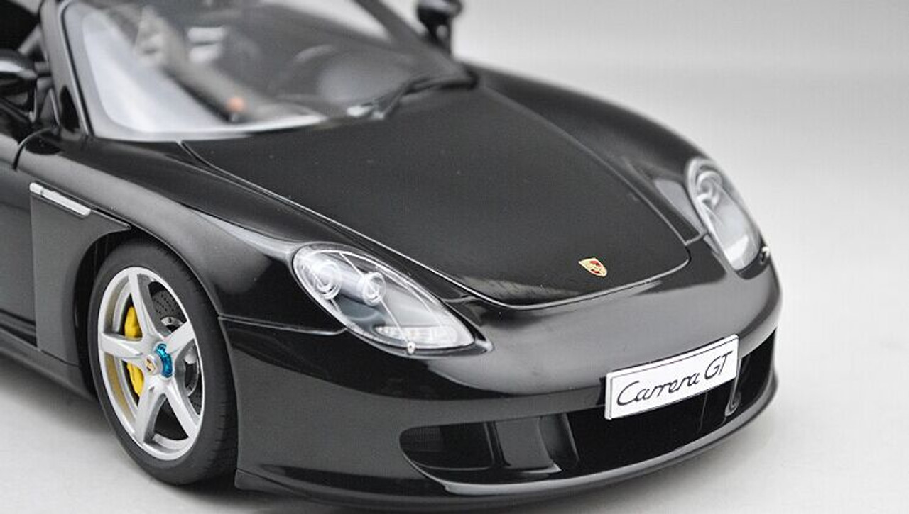 1/18 AUTOart Porsche Carrera GT (Black) Diecast Car Model 78047