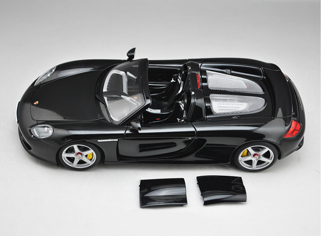 1/18 AUTOart Porsche Carrera GT (Black) Diecast Car Model 78047