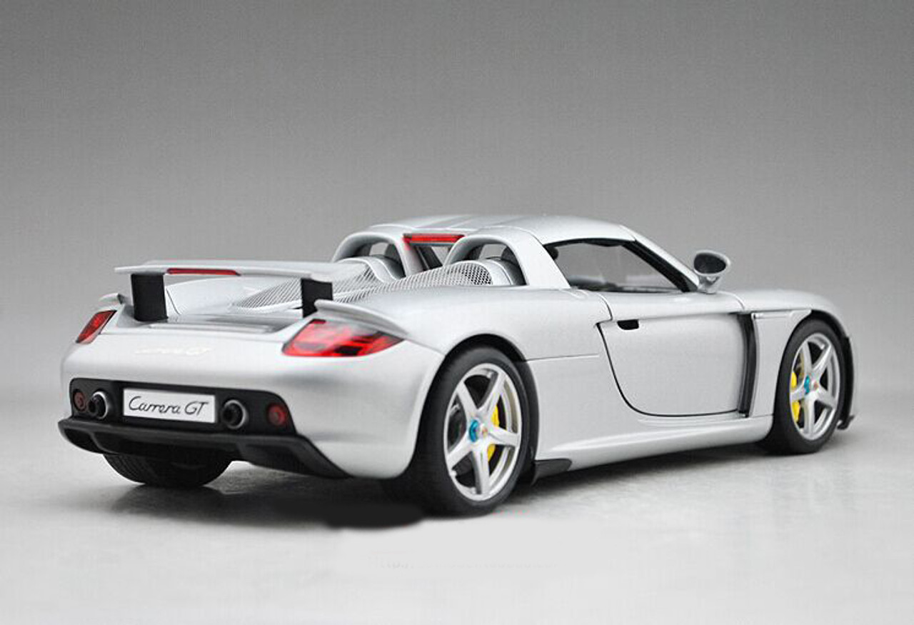 1/18 AUTOart Porsche Carrera GT (Silver) Car Model