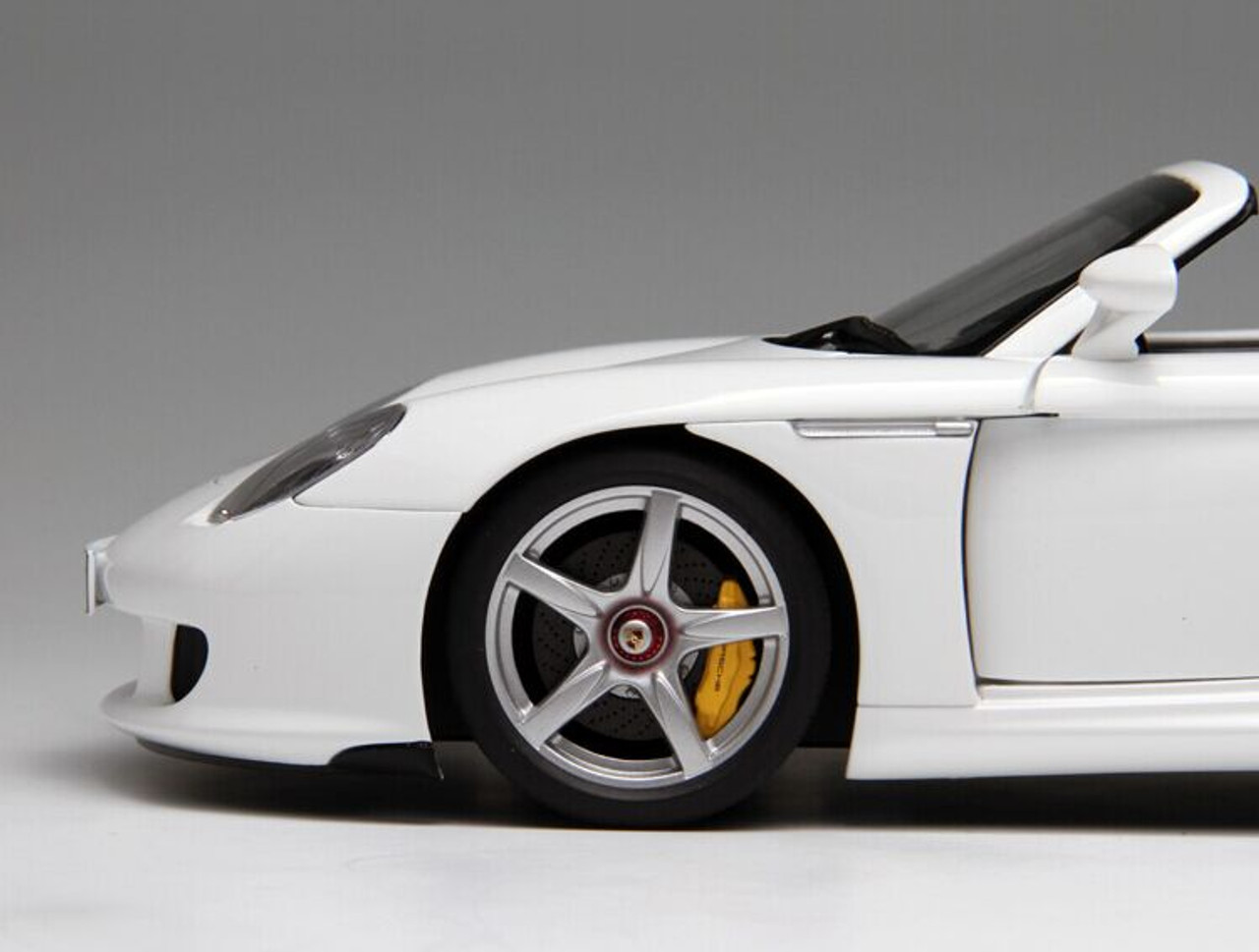 1/18 AUTOart Porsche Carrera GT (White) Diecast Car Model 78045