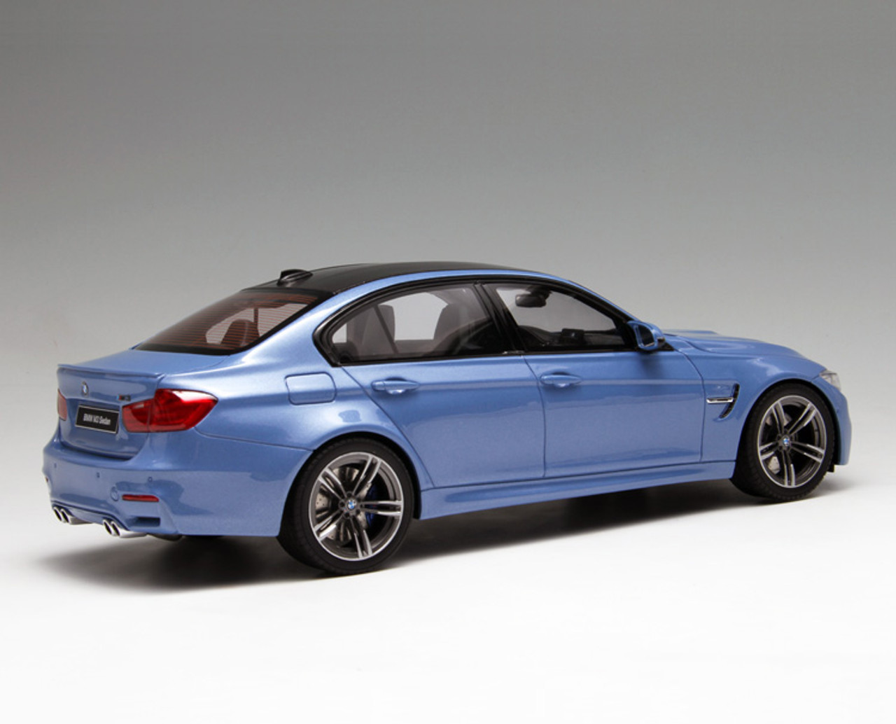 1/18 GT Spirit GTSpirit BMW F80 M3 (Blue) Enclosed Resin Car Model 