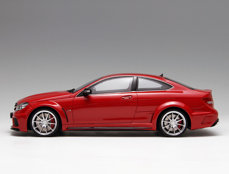 Mercedes Benz GT Spirit c63 AMG ミニカー 1/18 GT Spirit GTSpirit Mercedes-Benz C-Class C63 AMG W204 LB